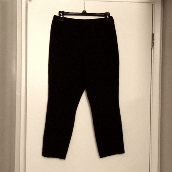 Newyork&company  medium cropped leggings black - Picture 1 of 2
